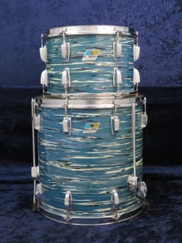 Ludwig 3 Piece Oyster Blue Pearl Wood Drum Set Serial #914196 Ludwig 3 Piece Oyster Blue Pearl Wood Drum Set Serial #914196