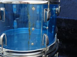 Ludwig 5 Piece Blue Vistalite Drum Set Serial #1025900 Ludwig 5 Piece Blue Vistalite Drum Set Serial #1025900