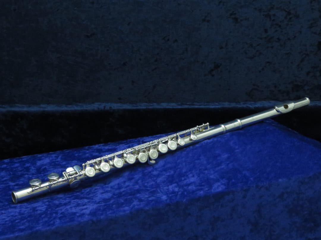 Yamaha YFL225S Flute Serial #068086A