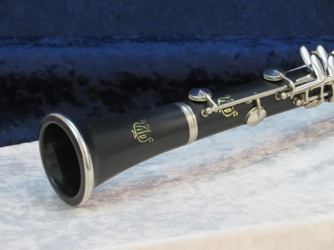 Vito 7214 Plastic Bb Soprano Clarinet Serial #C97117
