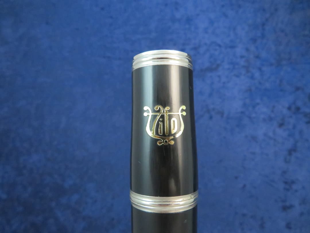 Vito 7214 Plastic Bb Soprano Clarinet Serial #C97117