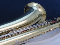 Check price and if here Bundy Baritone Saxophone Serial #529443 Check price and if here Bundy Baritone Saxophone Serial #529443