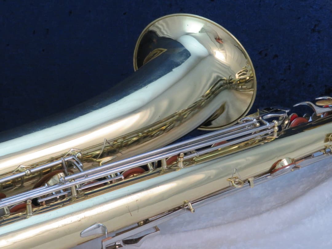 Check price and if here Bundy Baritone Saxophone Serial #529443