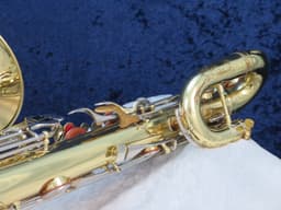 Check price and if here Bundy Baritone Saxophone Serial #529443 Check price and if here Bundy Baritone Saxophone Serial #529443