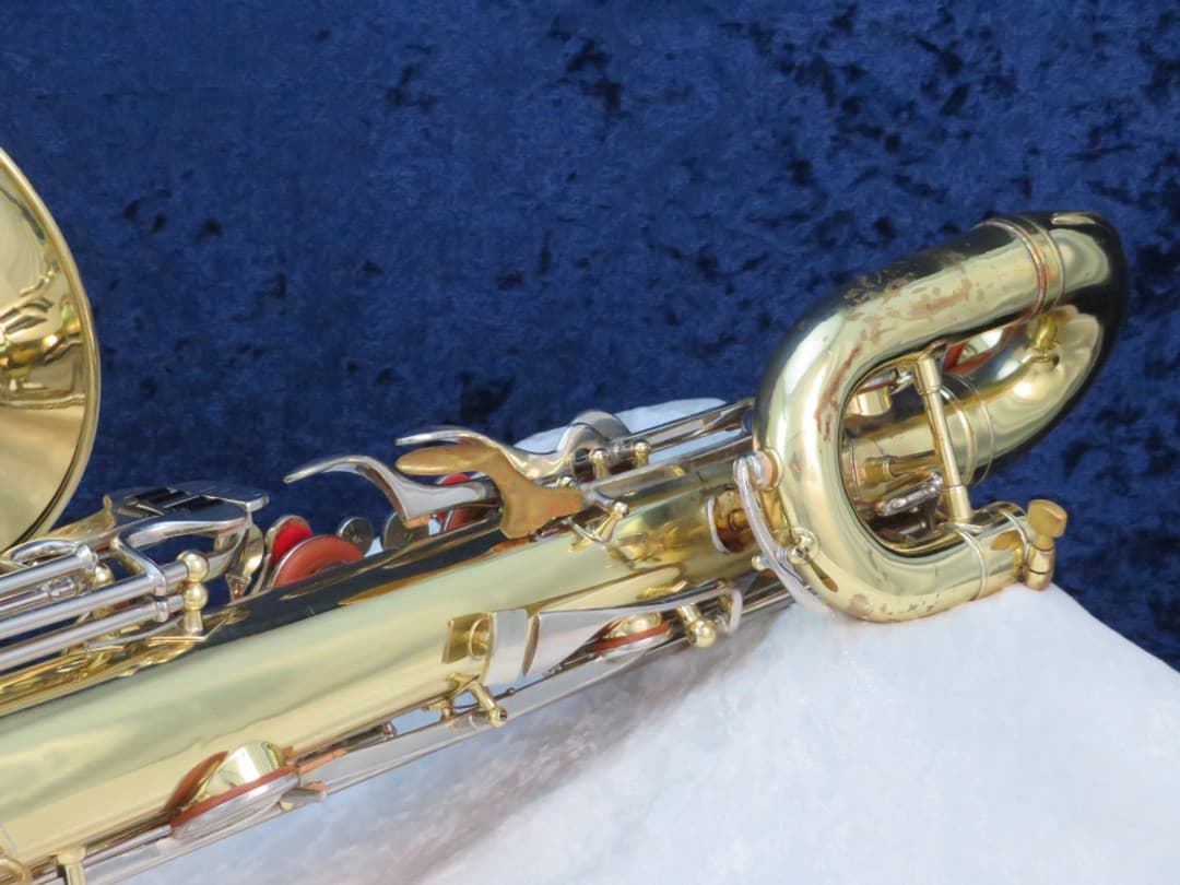 Check price and if here Bundy Baritone Saxophone Serial #529443