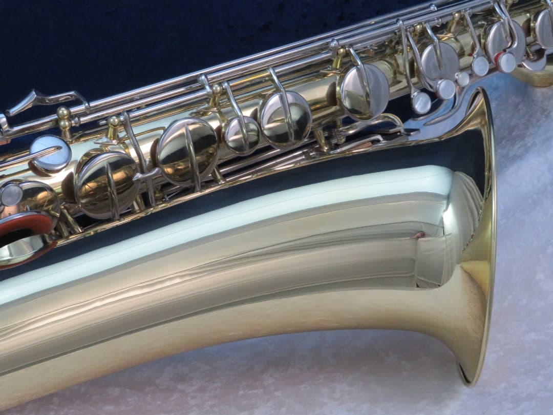 Bundy Baritone Saxophone Serial #486351