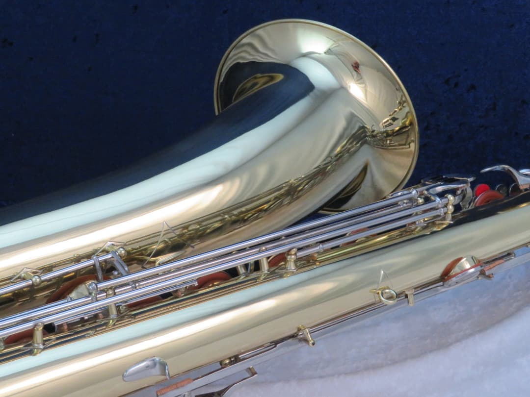 Bundy Baritone Saxophone Serial #486351