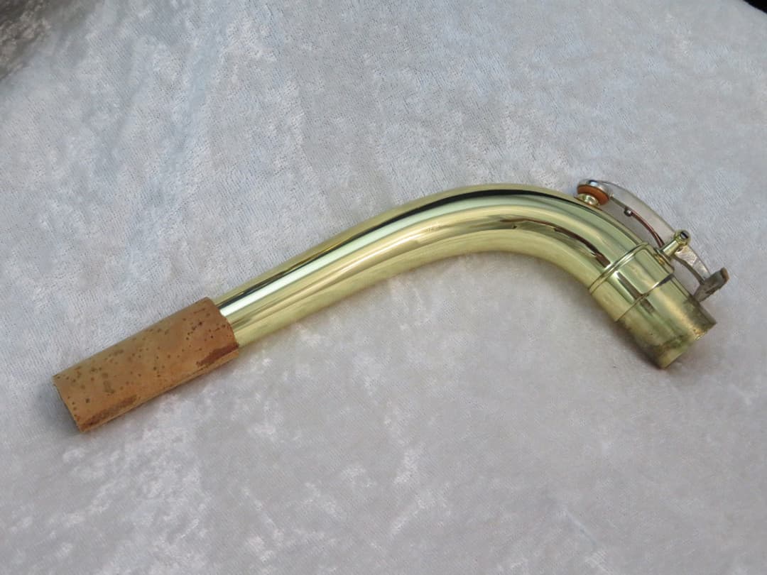 Bundy Baritone Saxophone Serial #486351