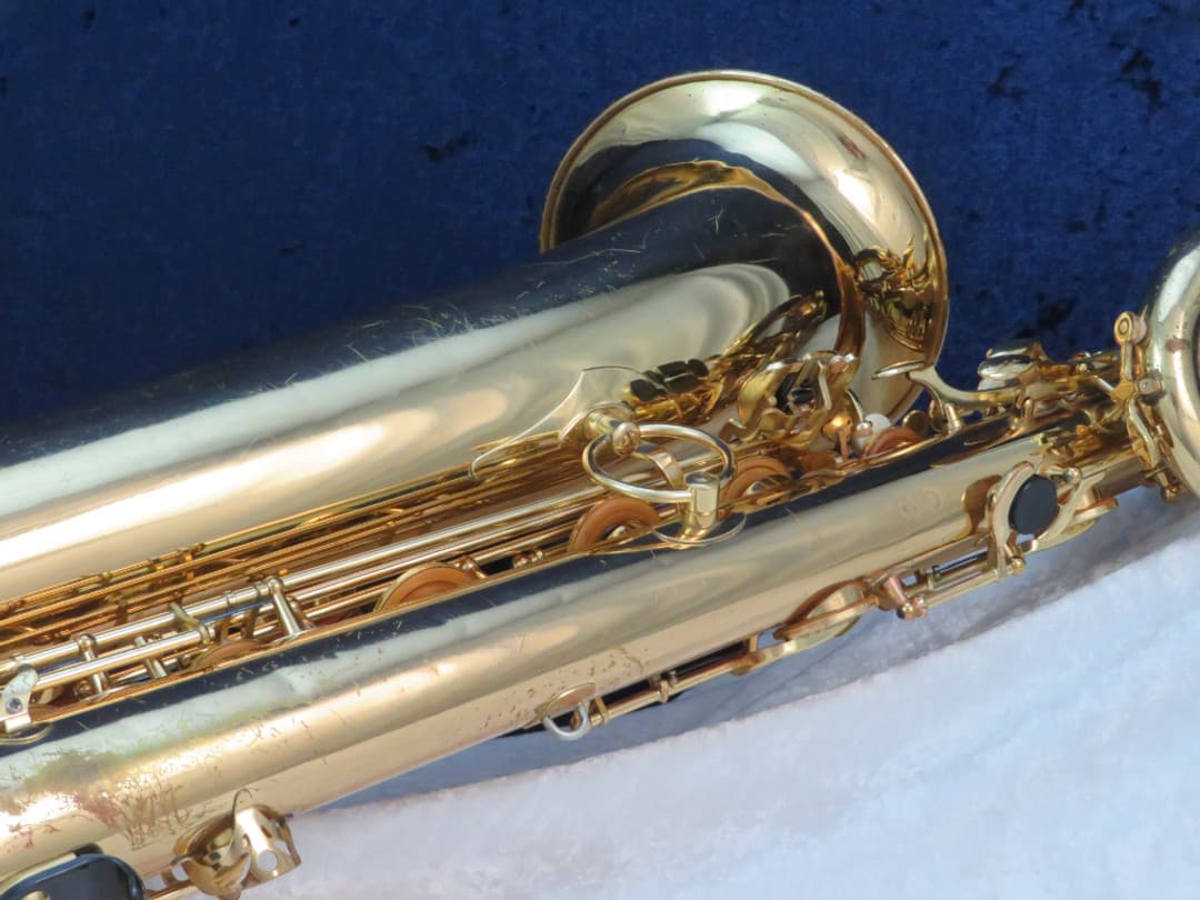 Vito VSP Baritone Saxophone Serial #00115714