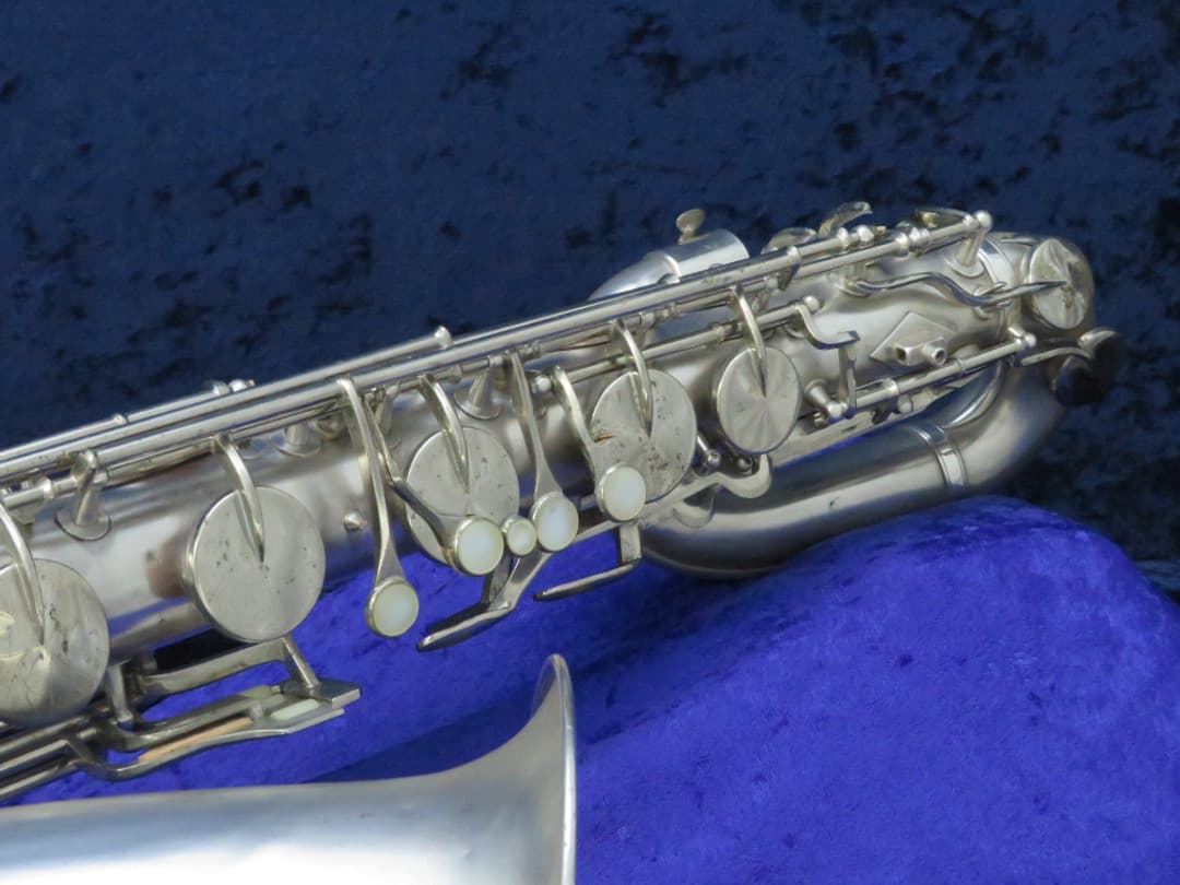 King Zephyr Silver Baritone Saxophone 1960 Serial #402656 King Zephyr Silver Baritone Saxophone 1960 Serial #402656