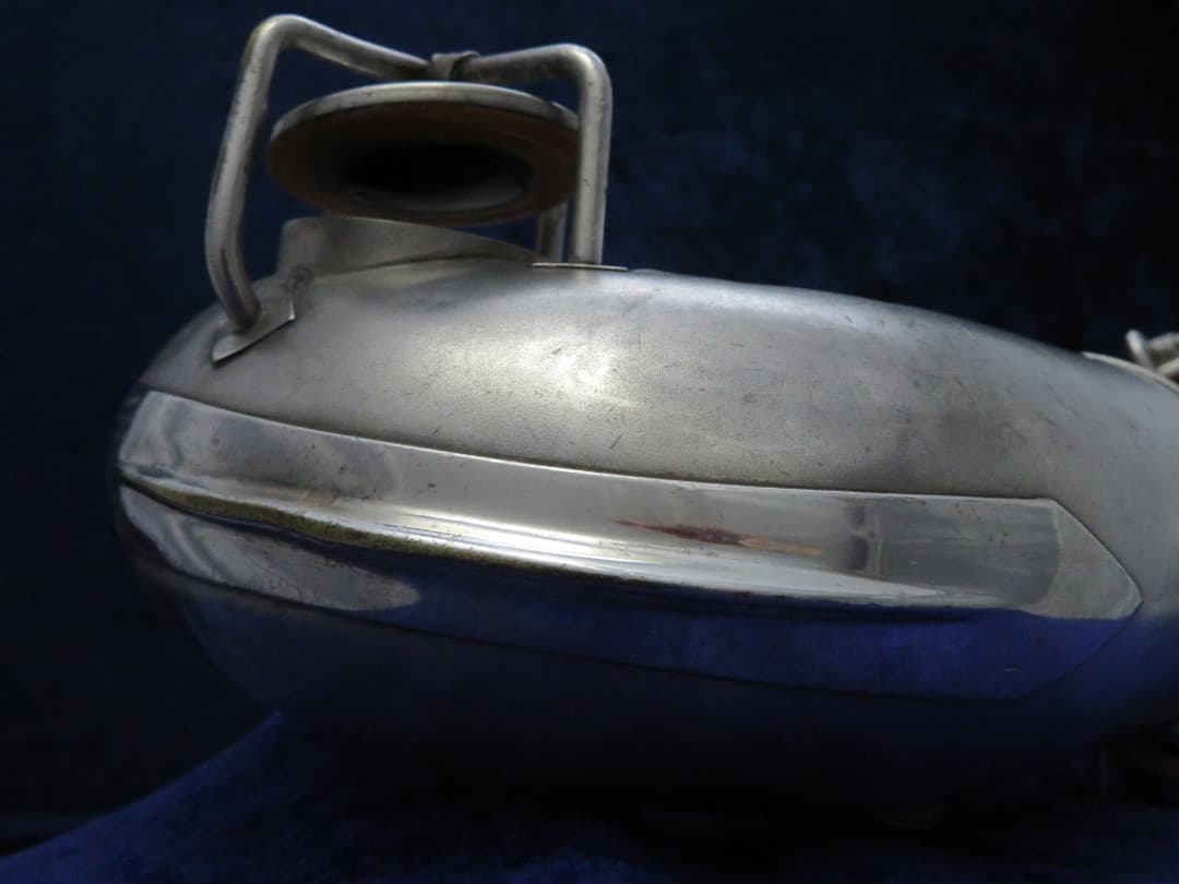 King Zephyr Silver Baritone Saxophone 1960 Serial #402656 King Zephyr Silver Baritone Saxophone 1960 Serial #402656