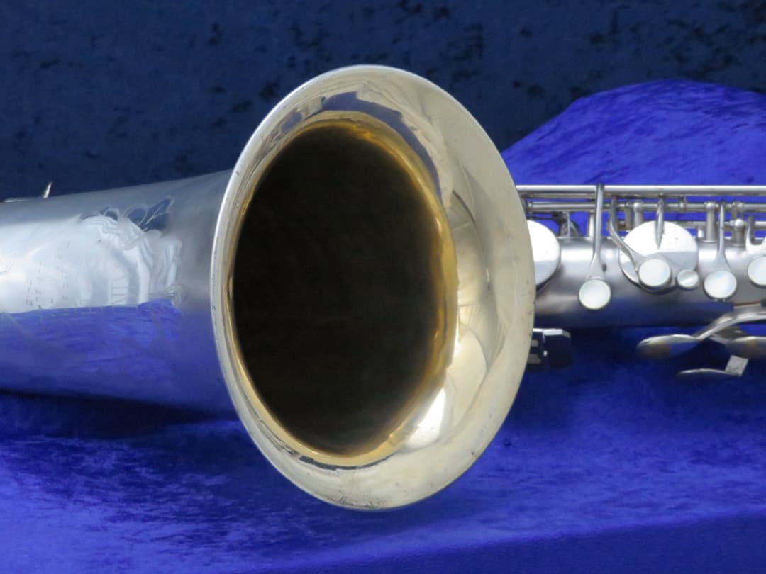 King Zephyr Silver Baritone Saxophone 1960 Serial #402656 King Zephyr Silver Baritone Saxophone 1960 Serial #402656