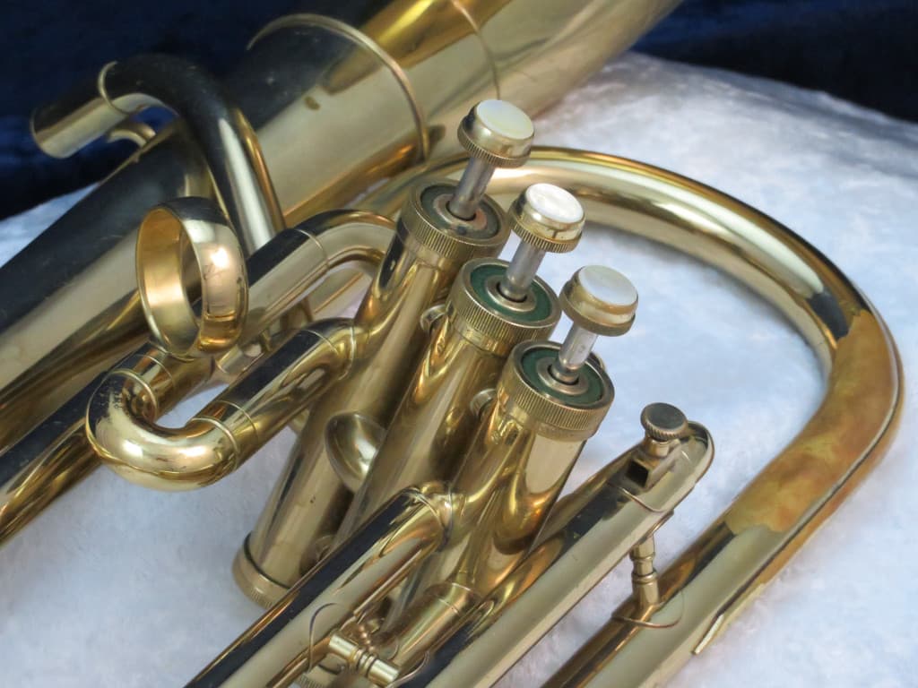 Holton Collegiate 3 Valve F Bell Front Alto Horn 1962 Serial #354410