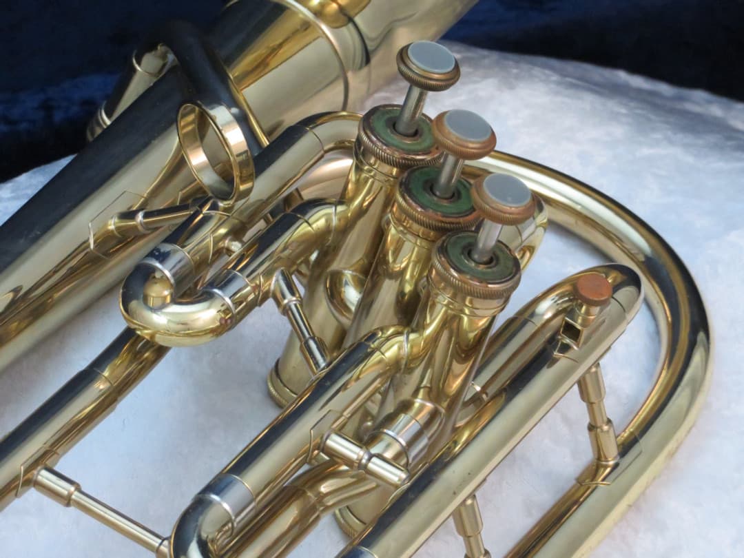 Olds Ambassador 3 Valve F Bell Front Alto Horn 1960's Serial #450846