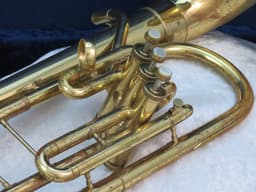 Holton Collegiate 3 Valve F Bell Front Alto Horn 1964 Serial #377522 Holton Collegiate 3 Valve F Bell Front Alto Horn 1964 Serial #377522
