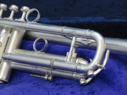 Unmarked Silver Trumpet Serial #5940 Unmarked Silver Trumpet Serial #5940