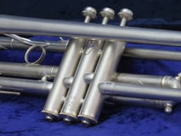 Unmarked Silver Trumpet Serial #5940 Unmarked Silver Trumpet Serial #5940