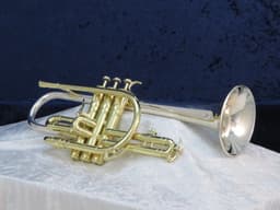 King Super 20 Silversonic Two Tone Cornet 1960 Serial #370431 King Super 20 Silversonic Two Tone Cornet 1960 Serial #370431