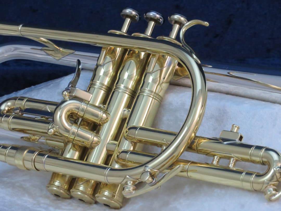 King Super 20 Silversonic Two Tone Cornet 1960 Serial #370431