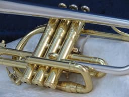 King Super 20 Silversonic Two Tone Cornet 1960 Serial #370431 King Super 20 Silversonic Two Tone Cornet 1960 Serial #370431