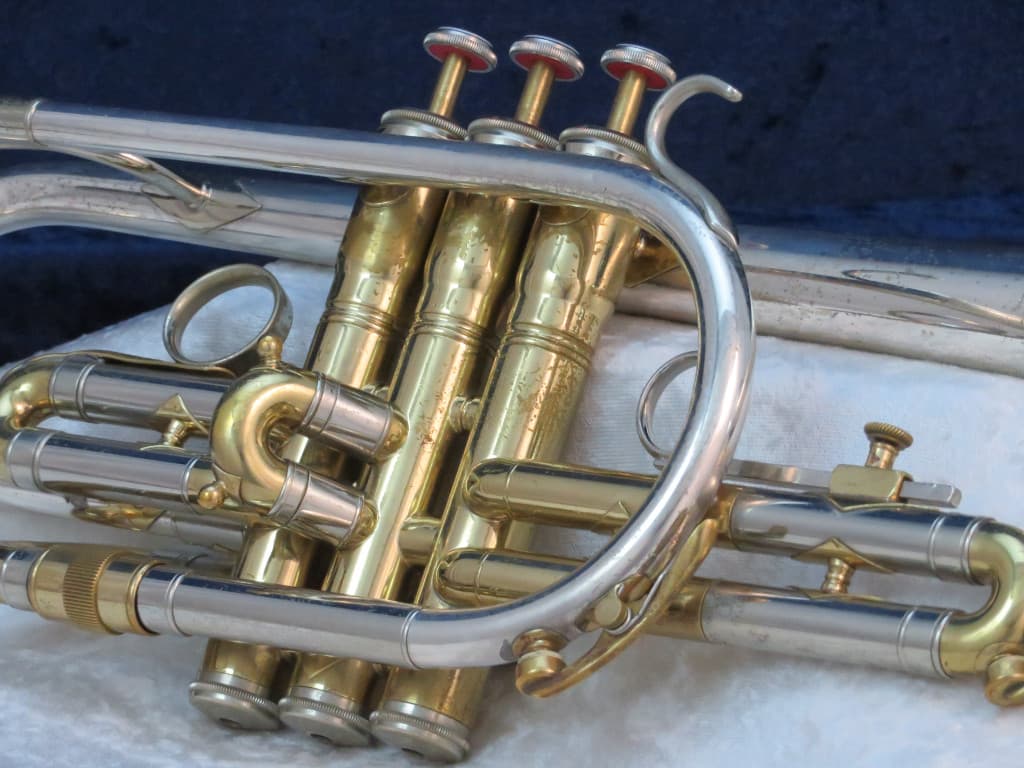 King Super 20 Silversonic Two Tone Cornet 1960's Serial #440419