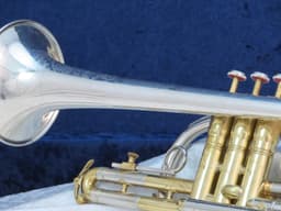 King Super 20 Silversonic Two Tone Cornet 1960's Serial #440419 King Super 20 Silversonic Two Tone Cornet 1960's Serial #440419