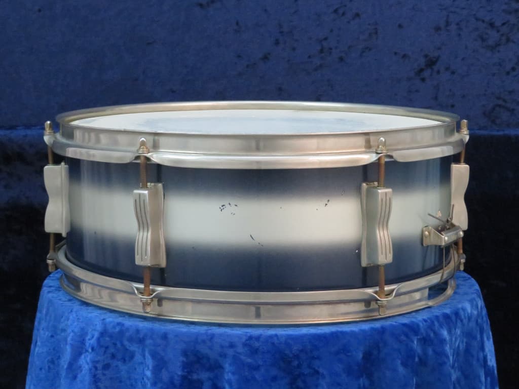 Ludwig 5.5 x 14 Blue and Silver Duco Snare Drum 1960's Serial #isi10555