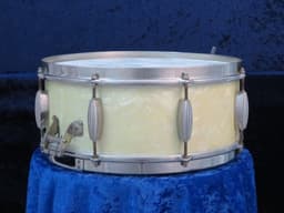 Slingerland Radio King 5.5 x 14 Marine Pearl Wood Snare Drum 1940's Serial #isi9418 Slingerland Radio King 5.5 x 14 Marine Pearl Wood Snare Drum 1940's Serial #isi9418