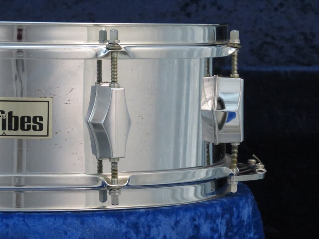 Fibes 5 x 14 Silver Fiberglass Snare Drum Serial #isi11127