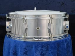 Fibes 5 x 14 Silver Fiberglass Snare Drum Serial #isi11127 Fibes 5 x 14 Silver Fiberglass Snare Drum Serial #isi11127