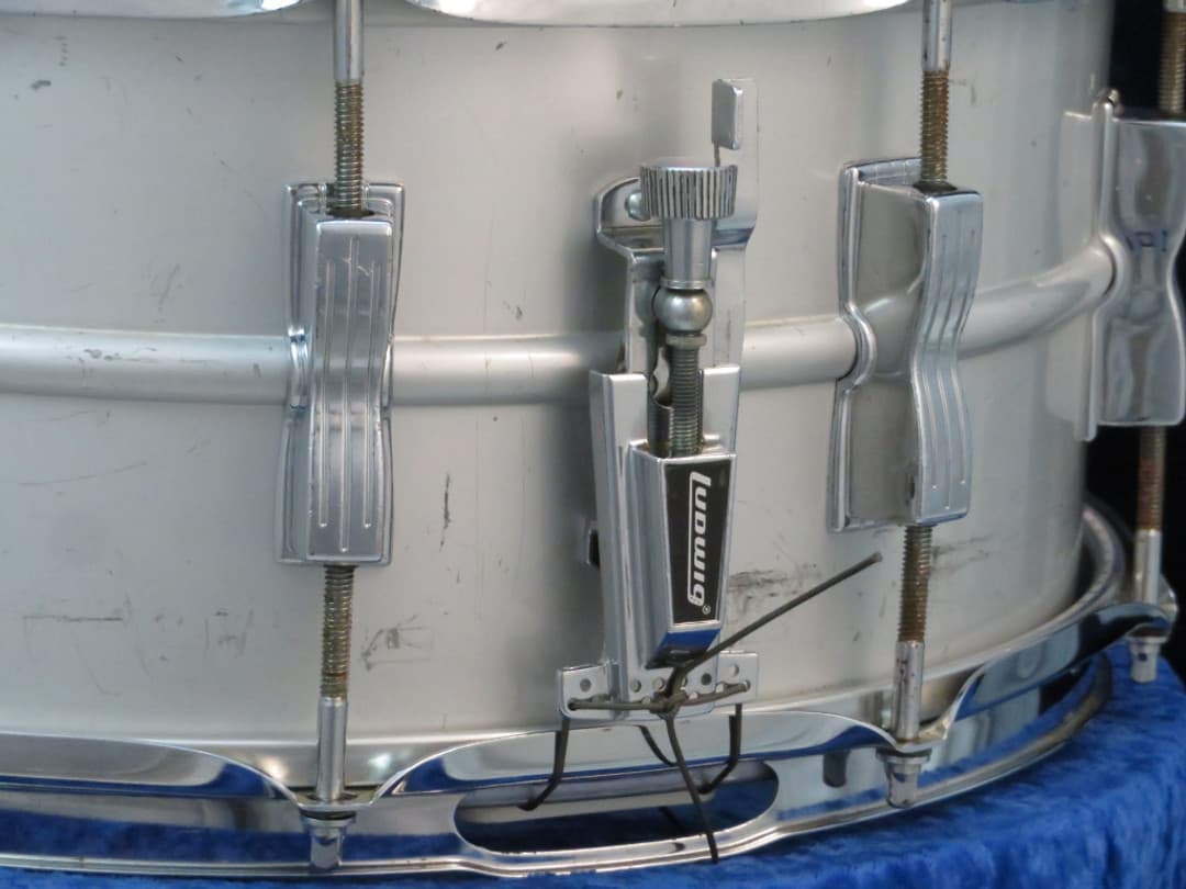 Ludwig No. 402 Acrolite 6.5 x 14 Aluminum Snare Drum 1970's Serial #933674