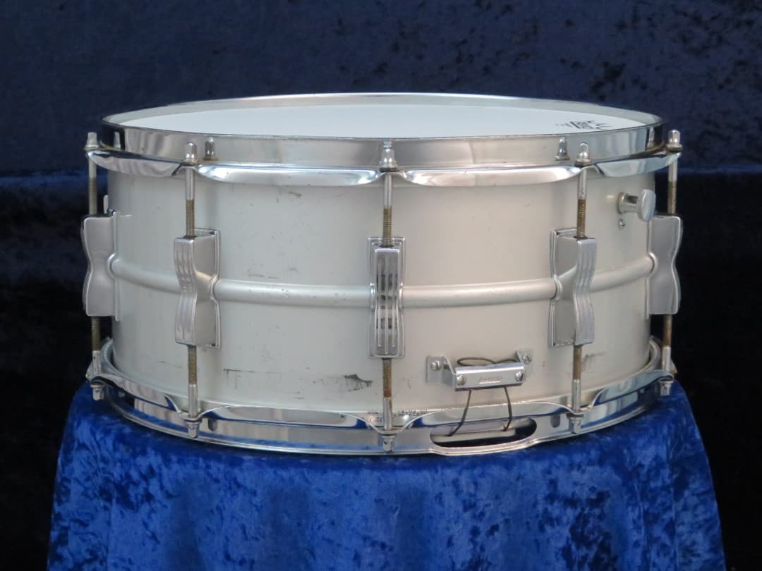 Ludwig No. 402 Acrolite 6.5 x 14 Aluminum Snare Drum 1970's Serial #933674