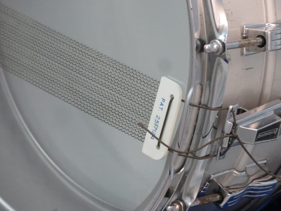 Ludwig No. 402 Acrolite 6.5 x 14 Aluminum Snare Drum 1970's Serial #933674