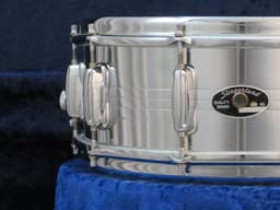 Slingerland 5.5 x 14 Steel Snare Drum 1980's Serial #899829 Slingerland 5.5 x 14 Steel Snare Drum 1980's Serial #899829