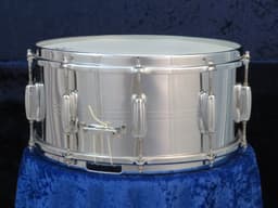 Slingerland 6.5 x 14 Steel Snare Drum 1980's Serial #isi11142 Slingerland 6.5 x 14 Steel Snare Drum 1980's Serial #isi11142