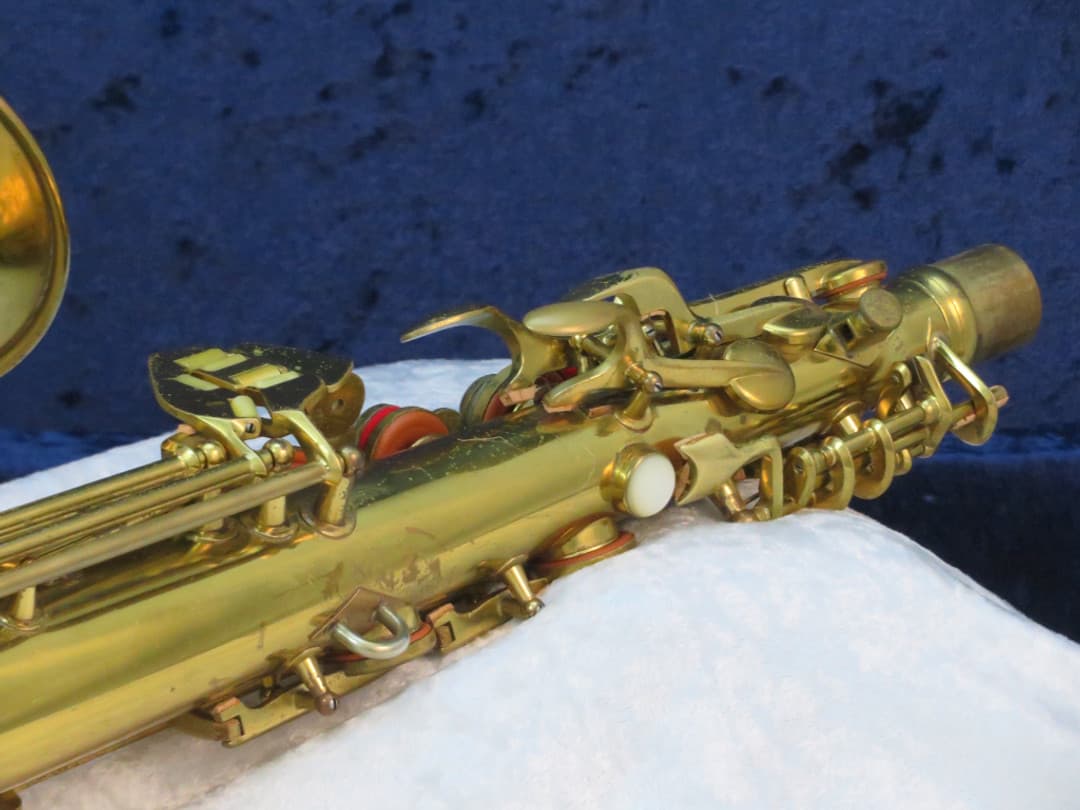 C.G. Conn 6M Alto Saxophone with Naked Lady 1947 Serial #325429