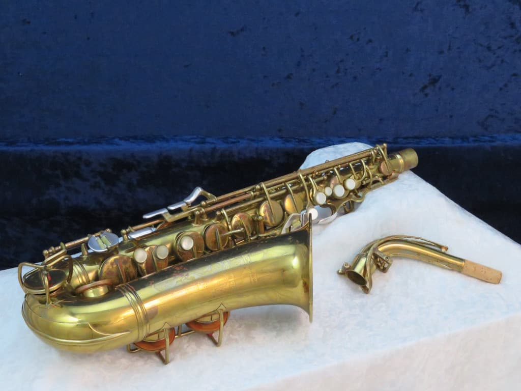C.G. Conn Connqueror 26M VIII Alto Saxophone with Naked Lady 1937 Serial #281846