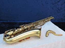 Martin Handcraft Committee II Tenor Saxophone 1940 Serial #139014 Martin Handcraft Committee II Tenor Saxophone 1940 Serial #139014