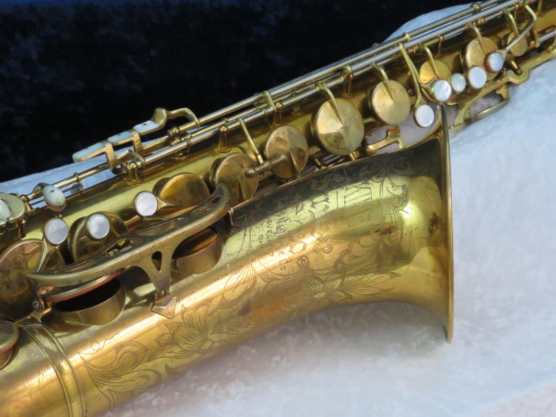 King Super 20 Tenor Saxophone 1949 Serial #303260 King Super 20 Tenor Saxophone 1949 Serial #303260