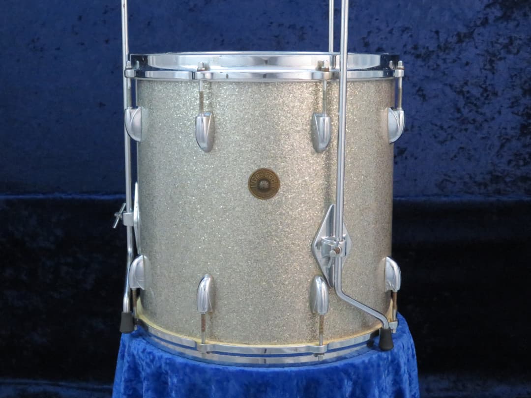 Gretsch Model 4417 14 x 14 Silver Sparkle Pearl Wood Floor Tom Serial #36198 Gretsch Model 4417 14 x 14 Silver Sparkle Pearl Wood Floor Tom Serial #36198