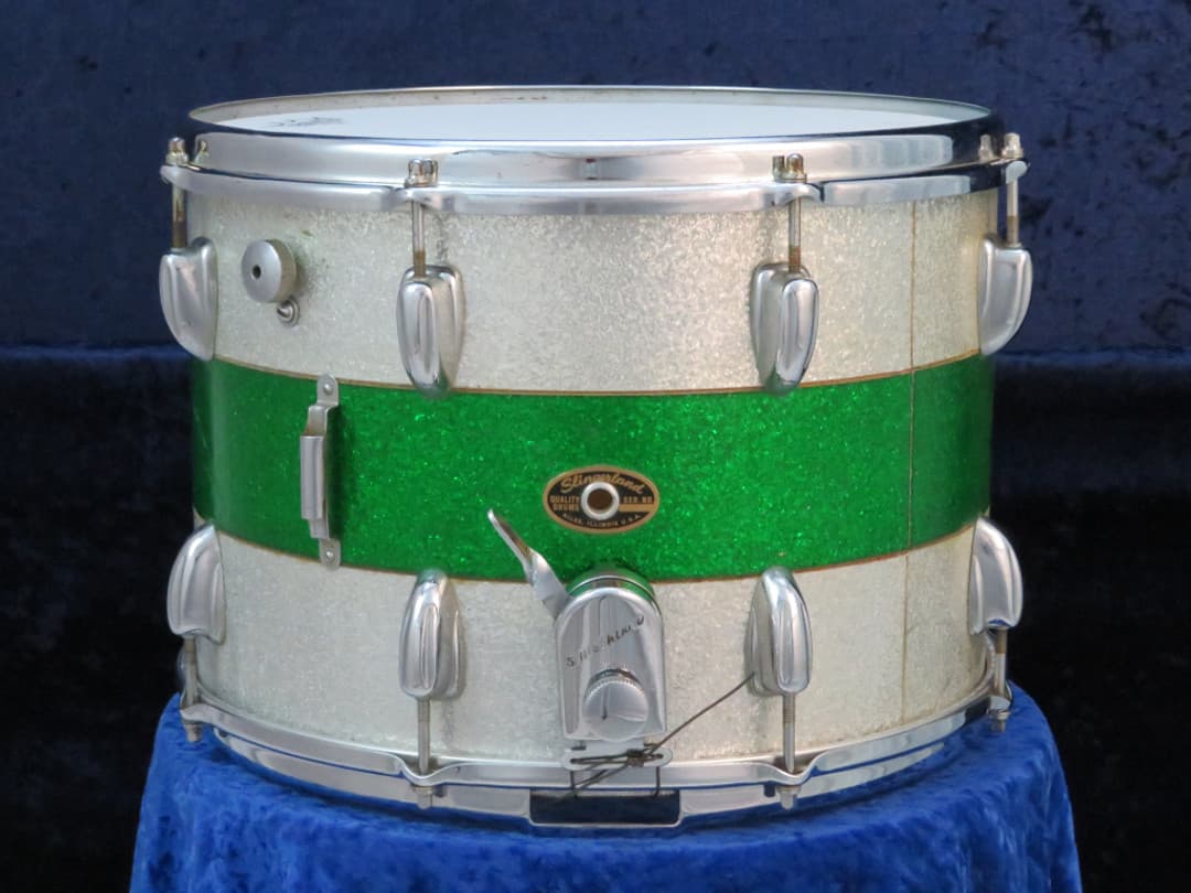 Slingerland Kick 10 x 14 Sparkling Green and Silver Pearl Wood Marching Snare Drum 1966 Serial #104069 Slingerland Kick 10 x 14 Sparkling Green and Silver Pearl Wood Marching Snare Drum 1966 Serial #104069