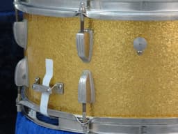 Ludwig 6.5 x 15 Sparkling Gold Pearl Wood Snare Drum 1960 Serial #isi9451 Ludwig 6.5 x 15 Sparkling Gold Pearl Wood Snare Drum 1960 Serial #isi9451