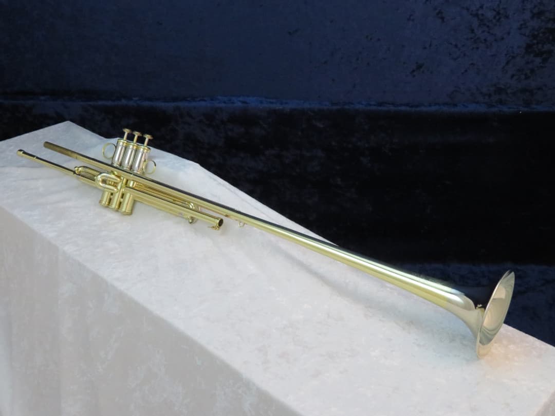 Olds Studio Model Two Tone Herald Trumpet 1966 Serial #561885 Olds Studio Model Two Tone Herald Trumpet 1966 Serial #561885