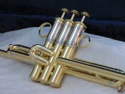 Olds Studio Model Two Tone Herald Trumpet 1966 Serial #561885 Olds Studio Model Two Tone Herald Trumpet 1966 Serial #561885