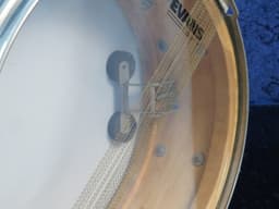 Slingerland Radio King 5.5 x 14 Sparkling Silver Pearl Wood Snare Drum Serial #isi9260 Slingerland Radio King 5.5 x 14 Sparkling Silver Pearl Wood Snare Drum Serial #isi9260