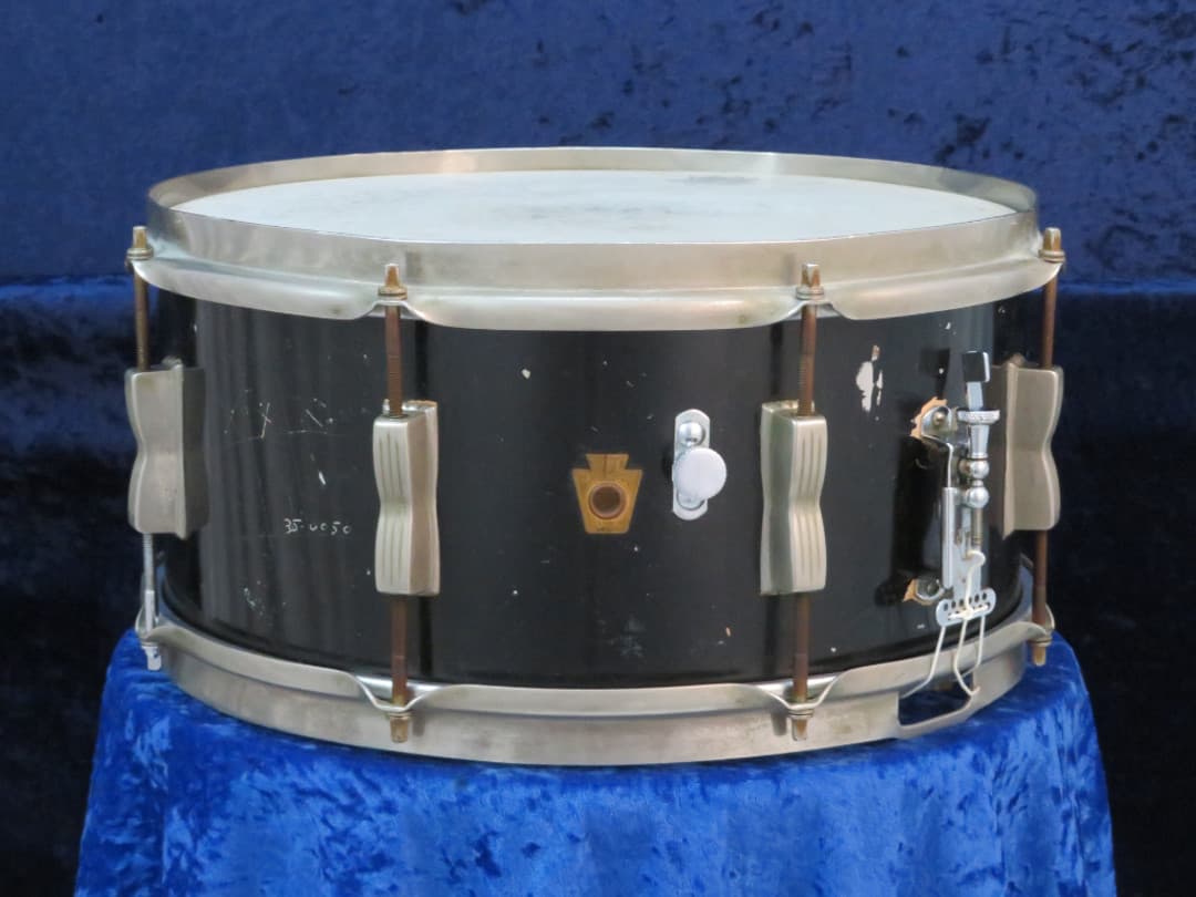 WFL 6.5 x 14 Black Lacquer Wood Snare Drum Serial #isi9320 WFL 6.5 x 14 Black Lacquer Wood Snare Drum Serial #isi9320