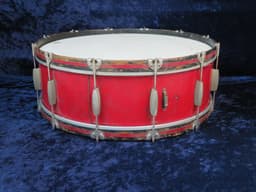 Slingerland Early " Radio King " 8.5 x 28 Sparkling Red Wood Bass Drum Serial #isi9351 Slingerland Early " Radio King " 8.5 x 28 Sparkling Red Wood Bass Drum Serial #isi9351
