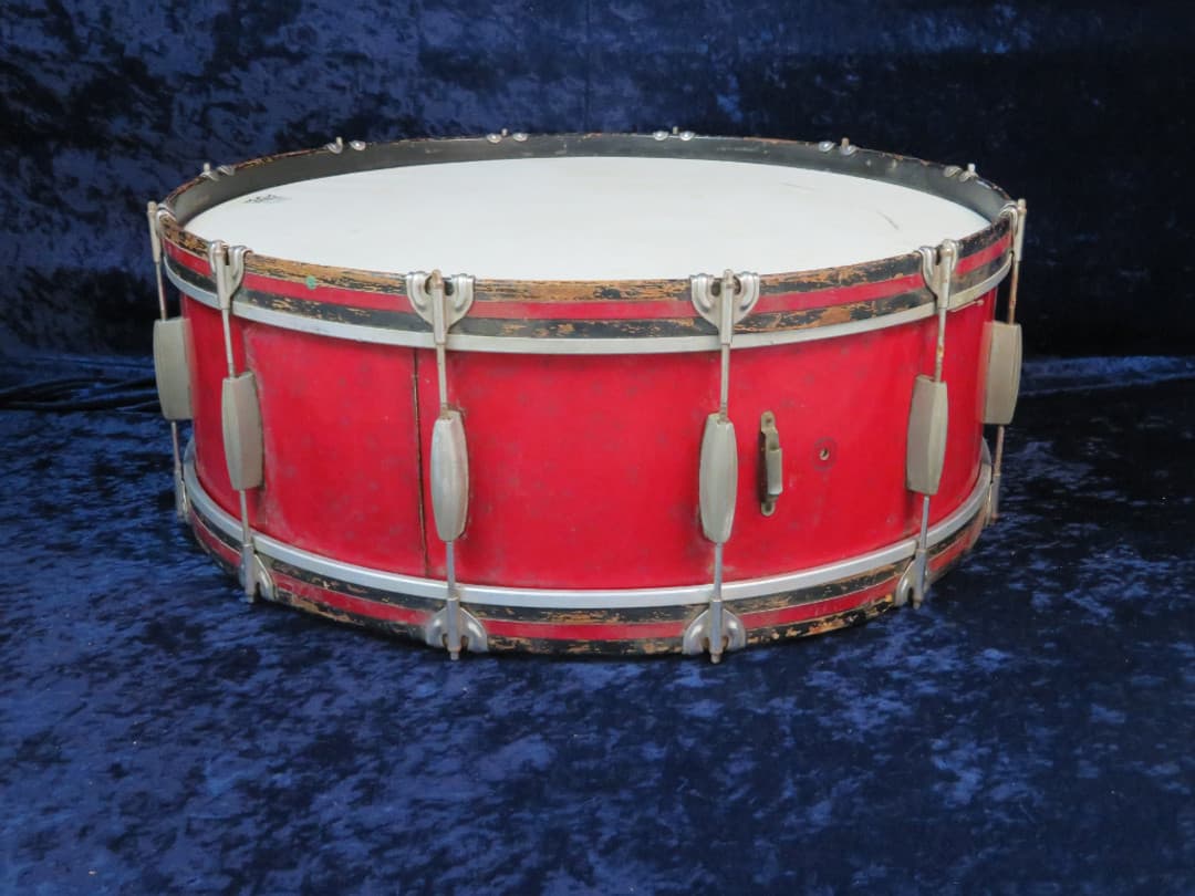 Slingerland Early " Radio King " 8.5 x 28 Sparkling Red Wood Bass Drum Serial #isi9351
