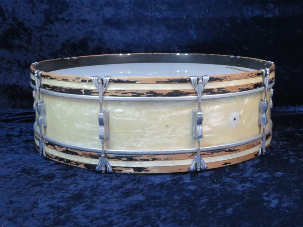 Ludwig Scotch 6 x 28 White Marine Pearl Wood Bass Drum Serial #713808