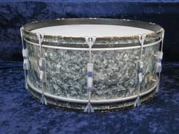 Ludwig 10 x 28 Black Diamond Pearl Wood Bass Drum Serial #809836 Ludwig 10 x 28 Black Diamond Pearl Wood Bass Drum Serial #809836